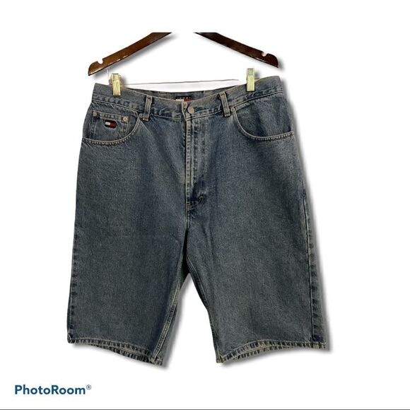 Vintage Tommy Hilfiger Baggy Jean Shorts 33 waist - Picture 1 of 3
